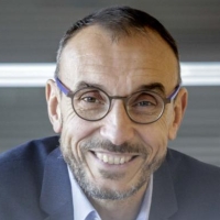  Eric Vivier